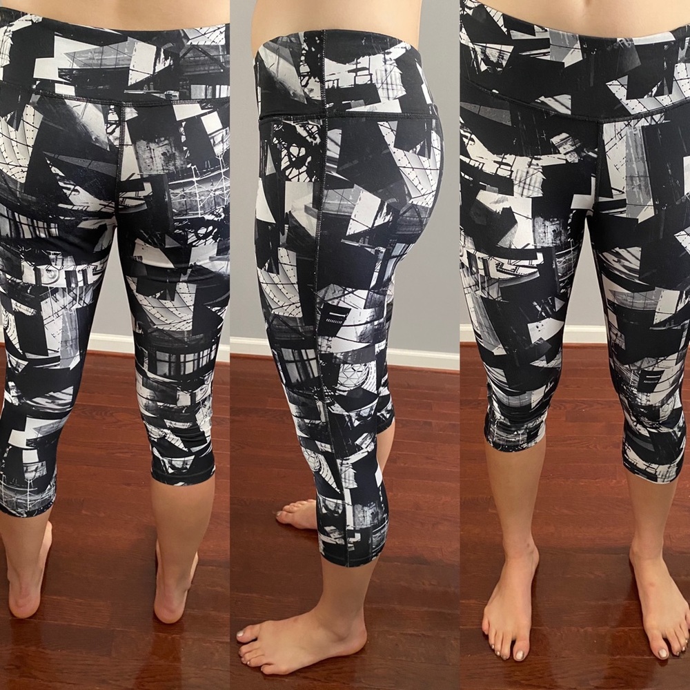💥3 for $12💥 Geometric Leggings